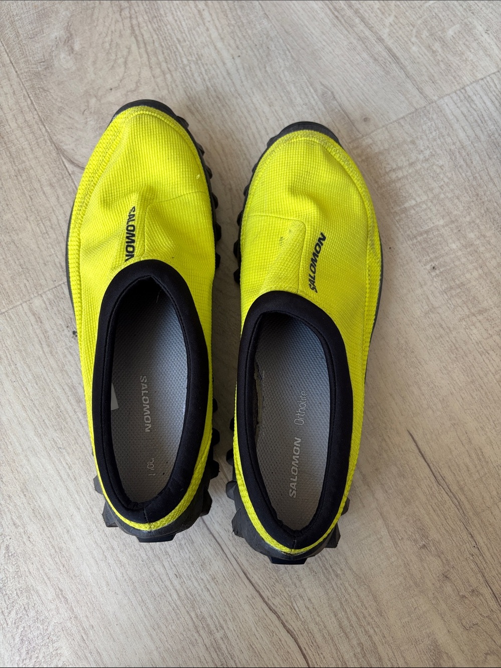 Salomon Neon Yellow and Black Slip-On Trail Shoes Snow Clogs
